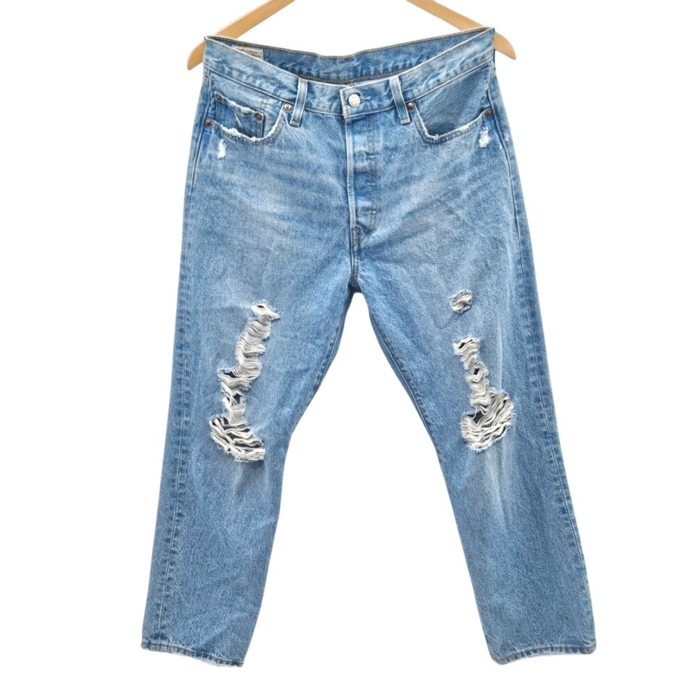 Levi's 501 Distressed Ripped Jeans Button‎ Fly Light Wash Denim
